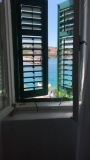 Apartment O. for two directly by the sea: